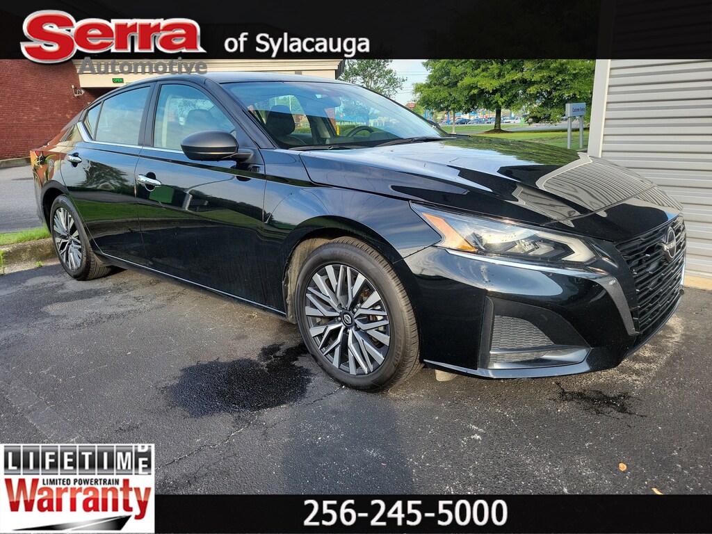 Used 2025 Nissan Altima SV Sedan