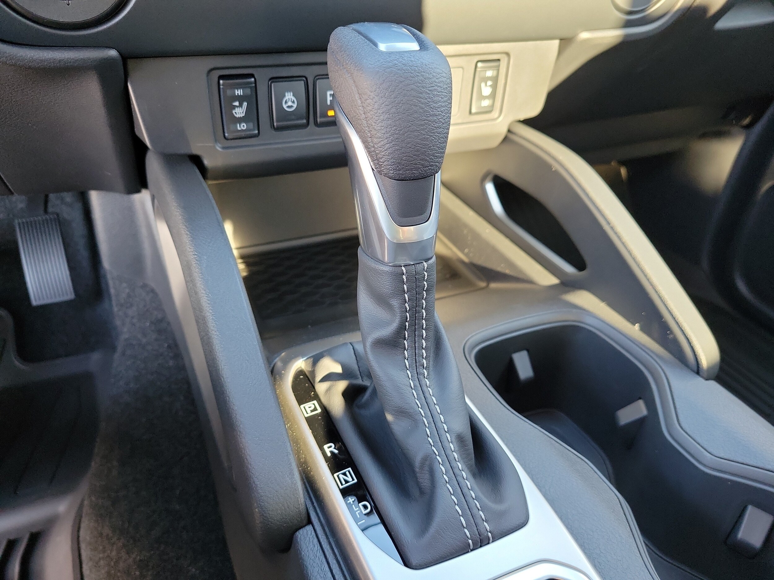 2026 Nissan Frontier SV - Photo 28