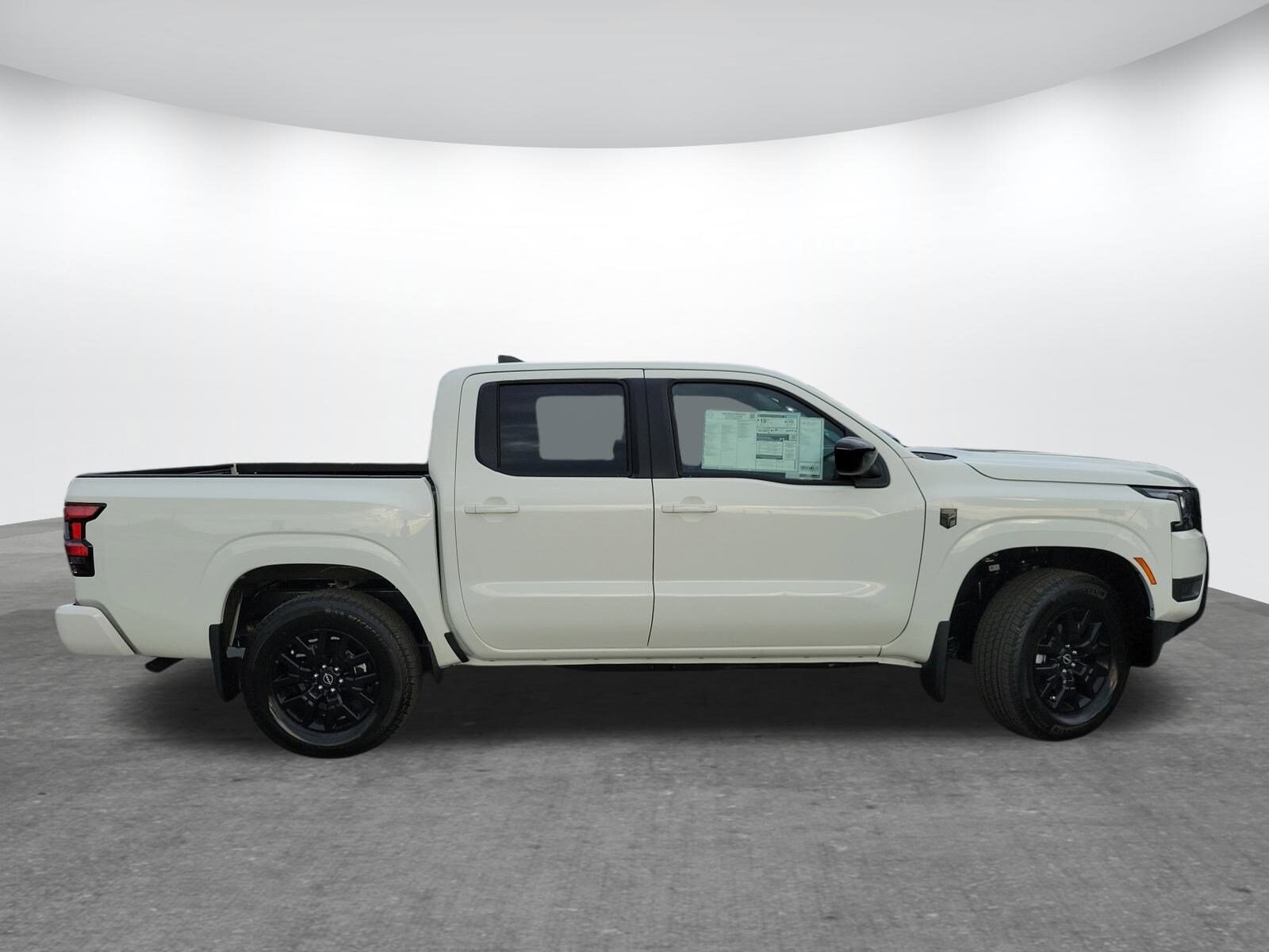 2026 Nissan Frontier SV photo 4