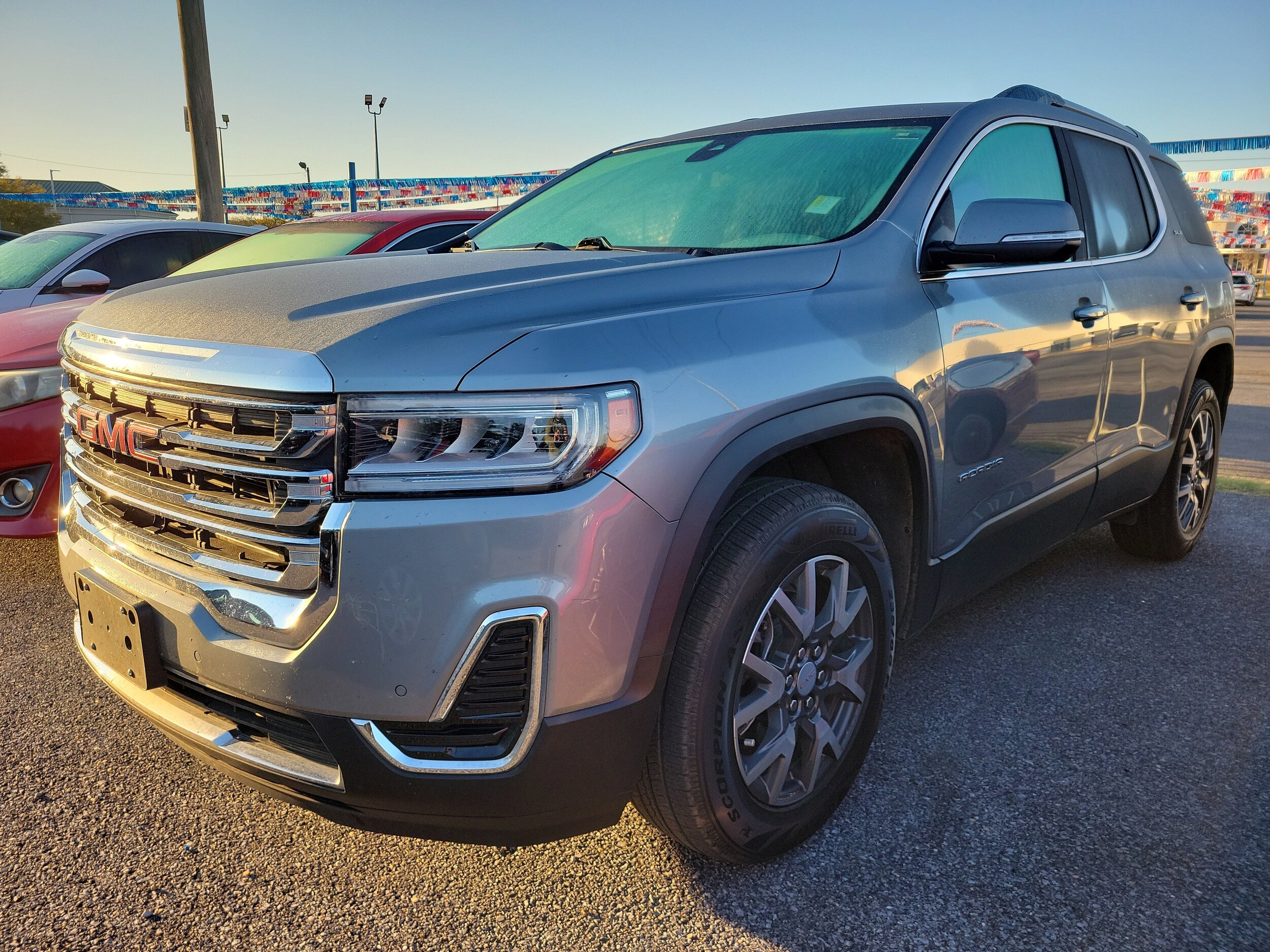 2023 Gmc Acadia SLE photo 2