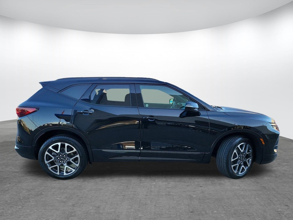 Used 2025 Chevrolet Blazer RS SUV