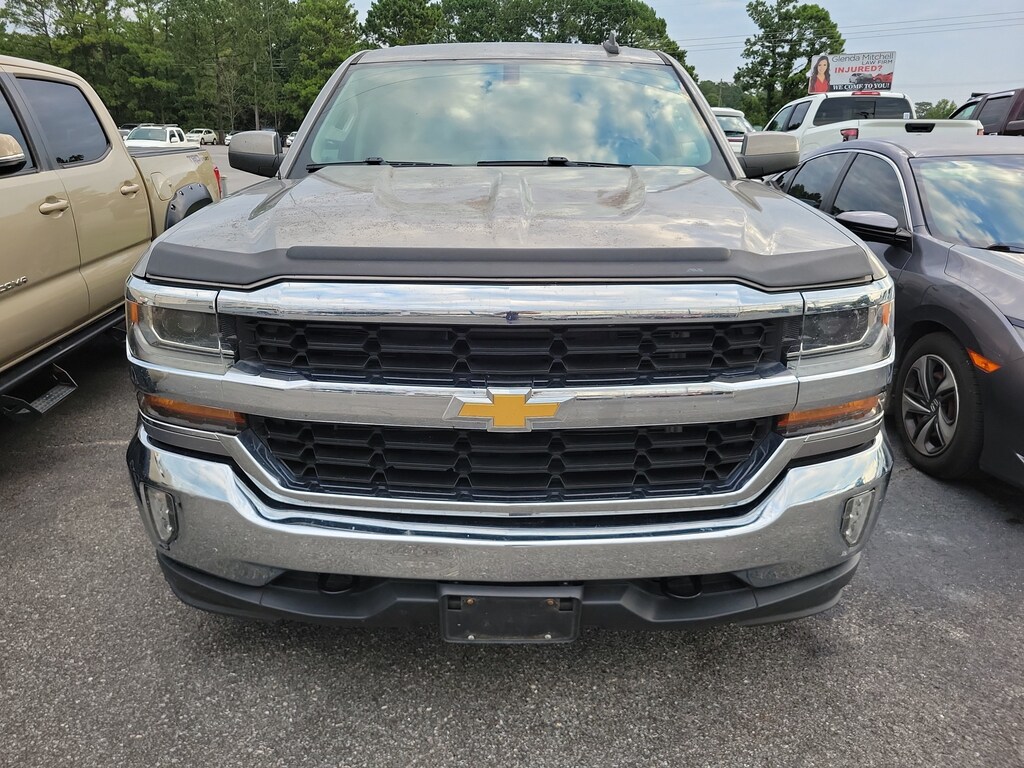 Used 2017 Chevrolet Silverado 1500 LT w/1LT Truck Crew Cab