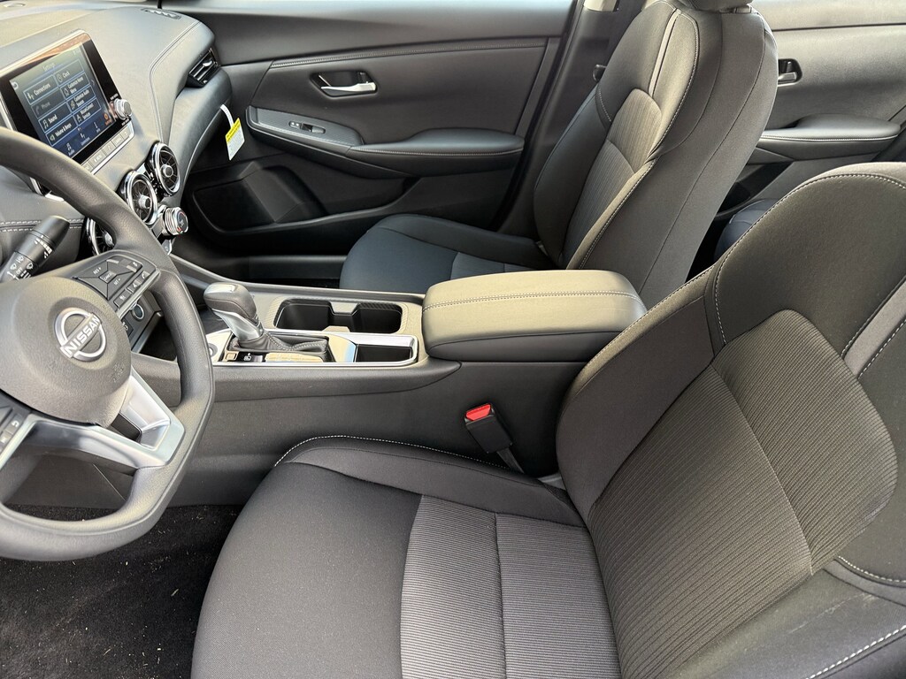 New 2025 Nissan Sentra SV Sedan