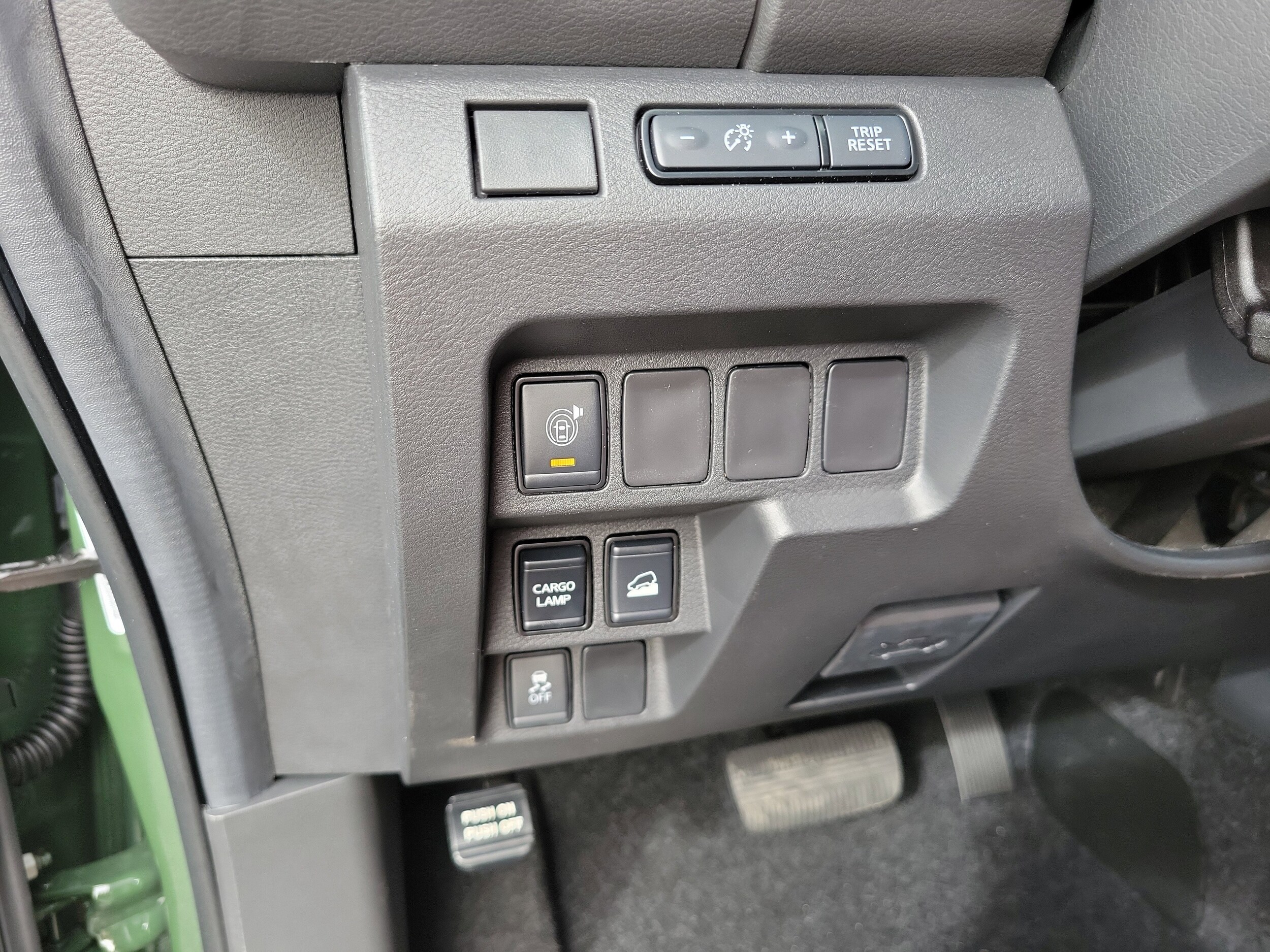 2025 Nissan Frontier SV - Photo 33