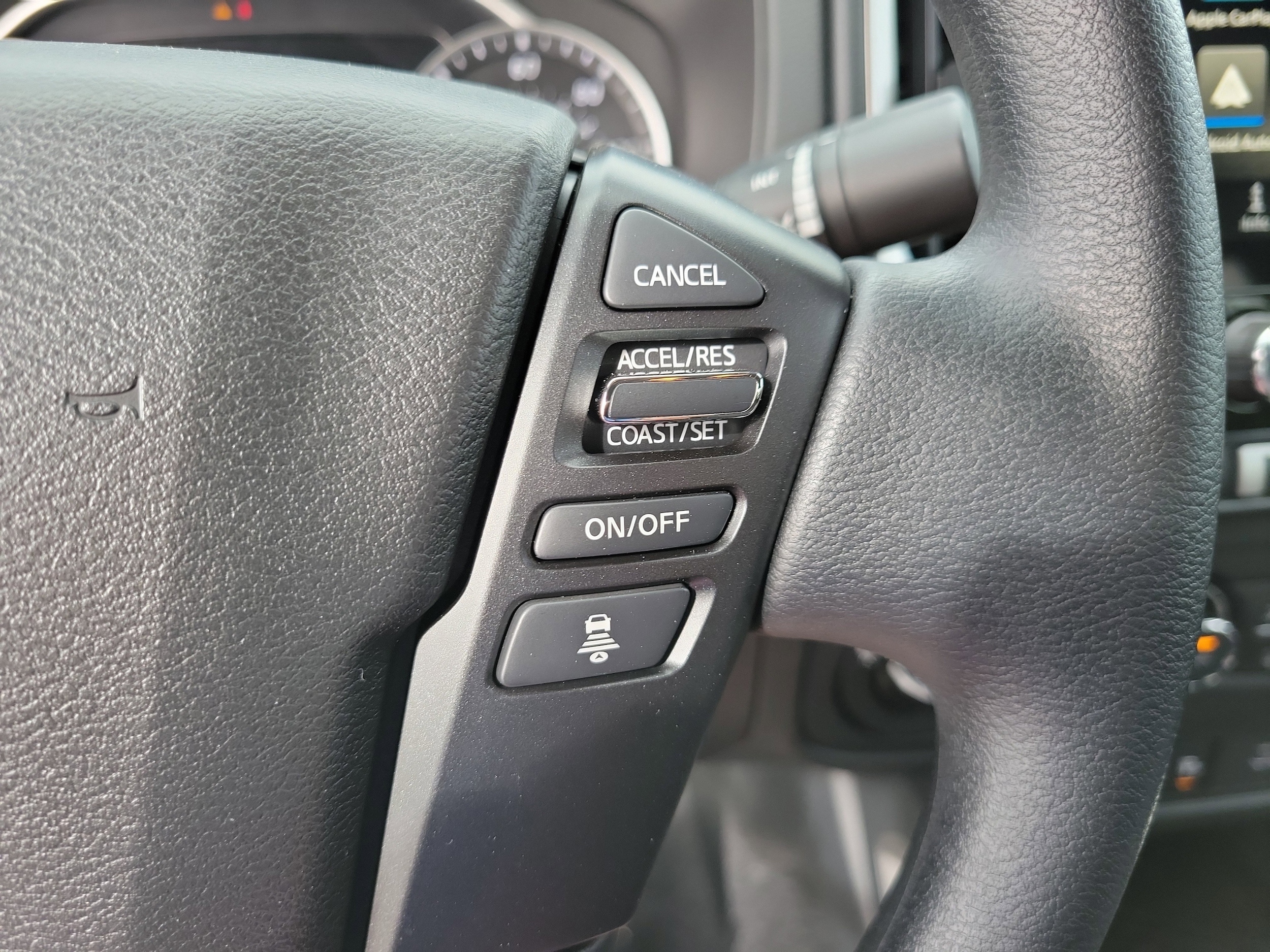 2025 Nissan Frontier SV - Photo 31