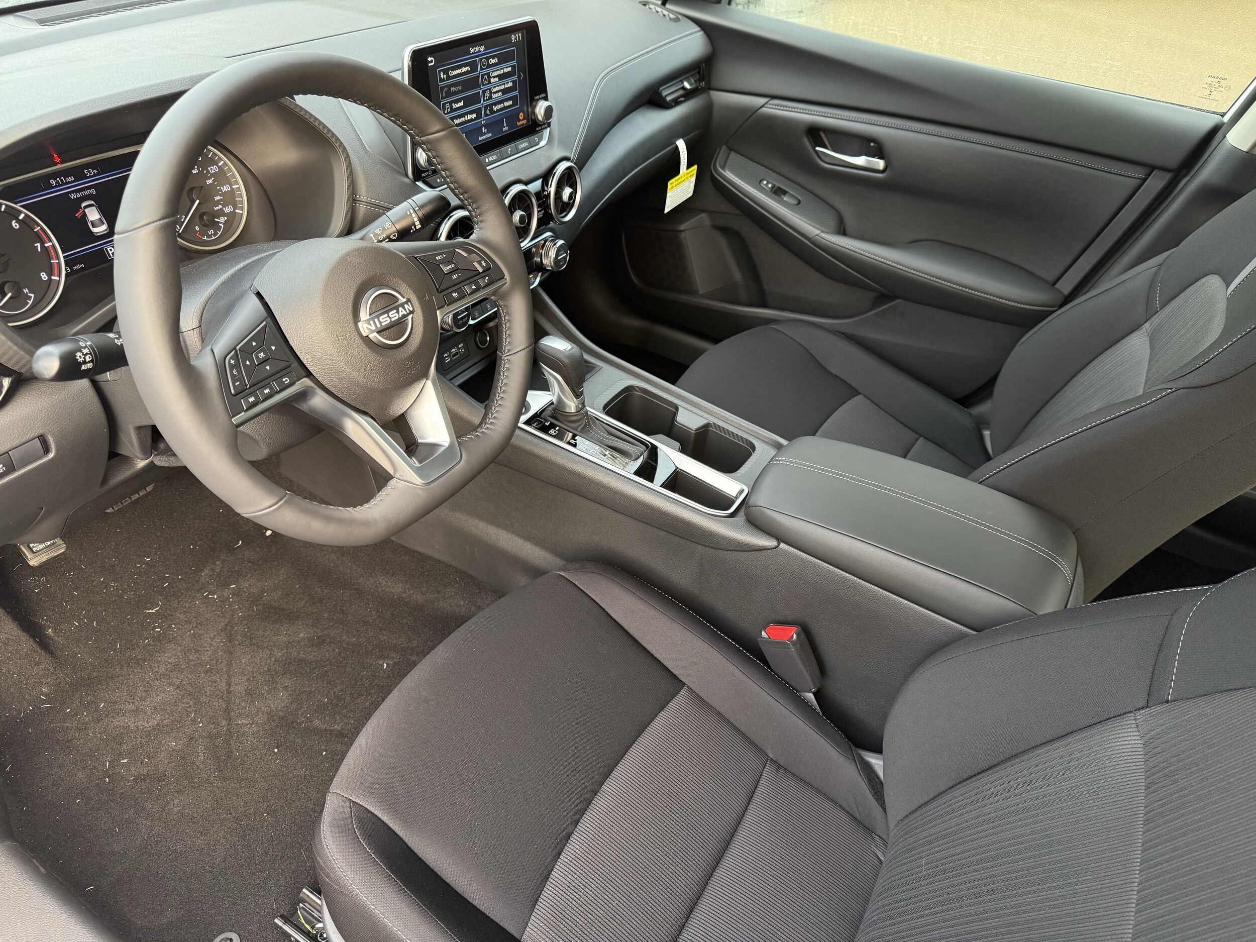 2025 Nissan Sentra SV photo 4