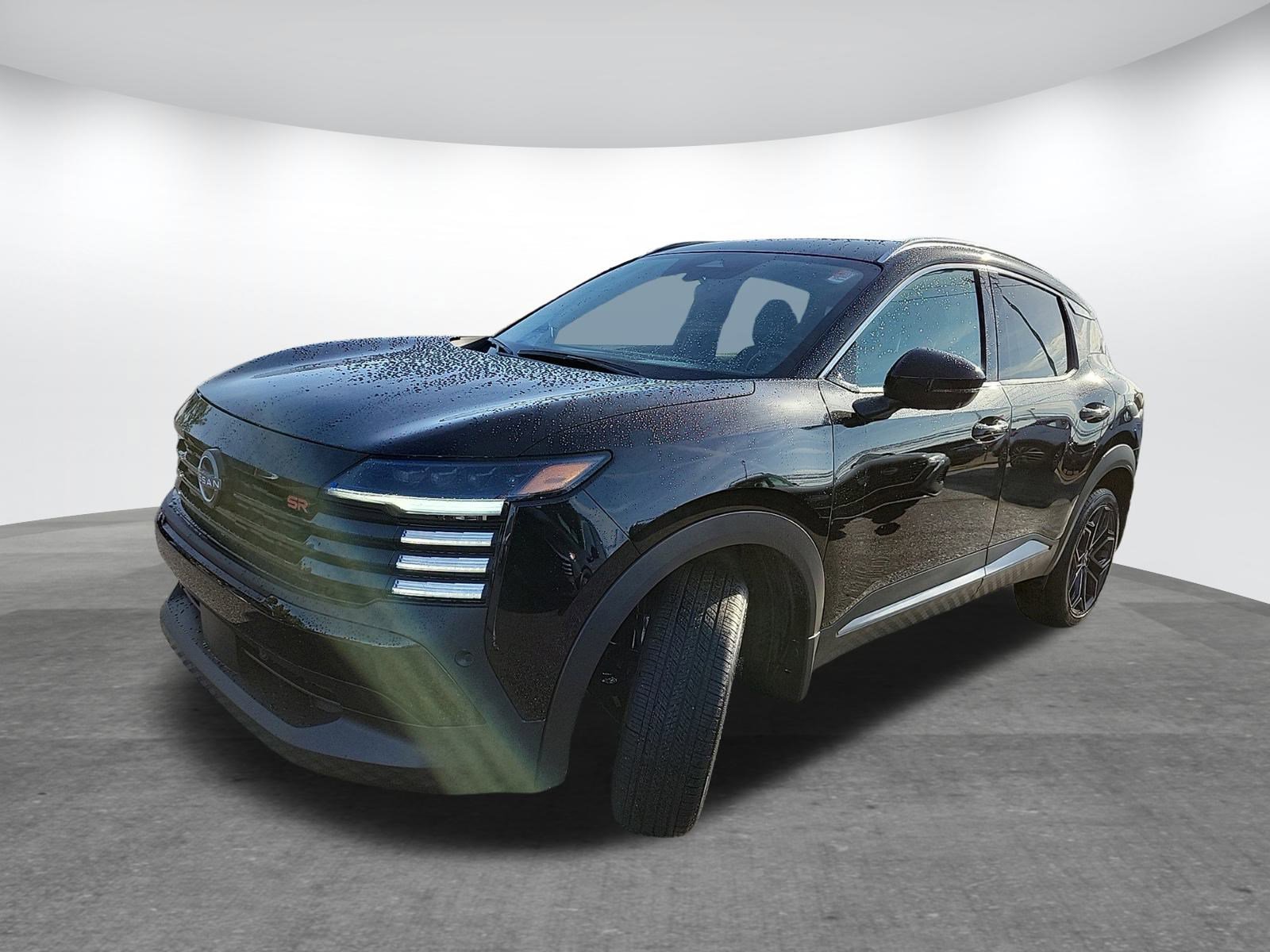 2025 Nissan Kicks SR photo 3