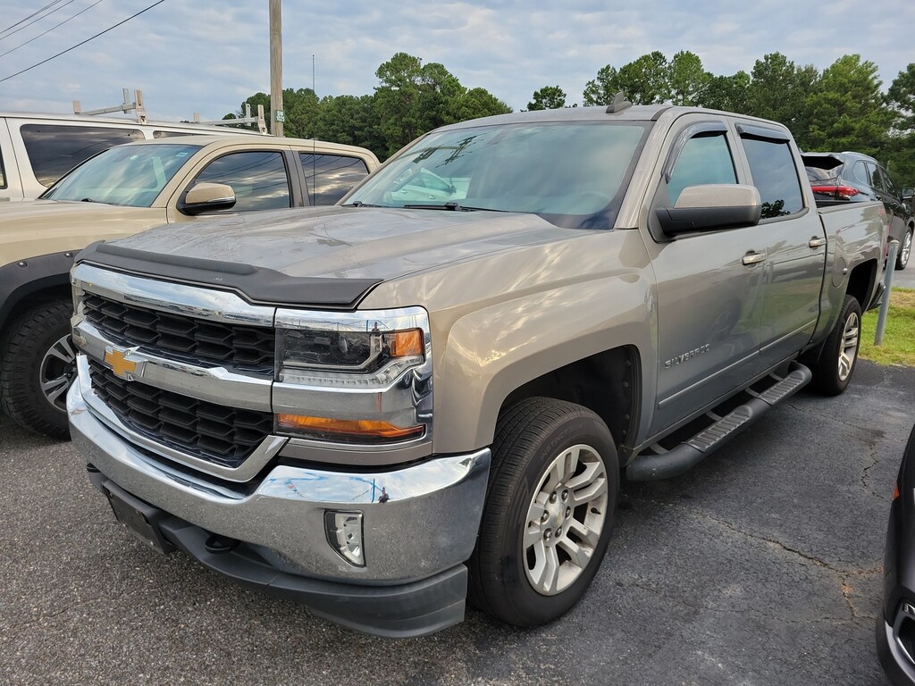 Used 2017 Chevrolet Silverado 1500 LT w/1LT Truck Crew Cab