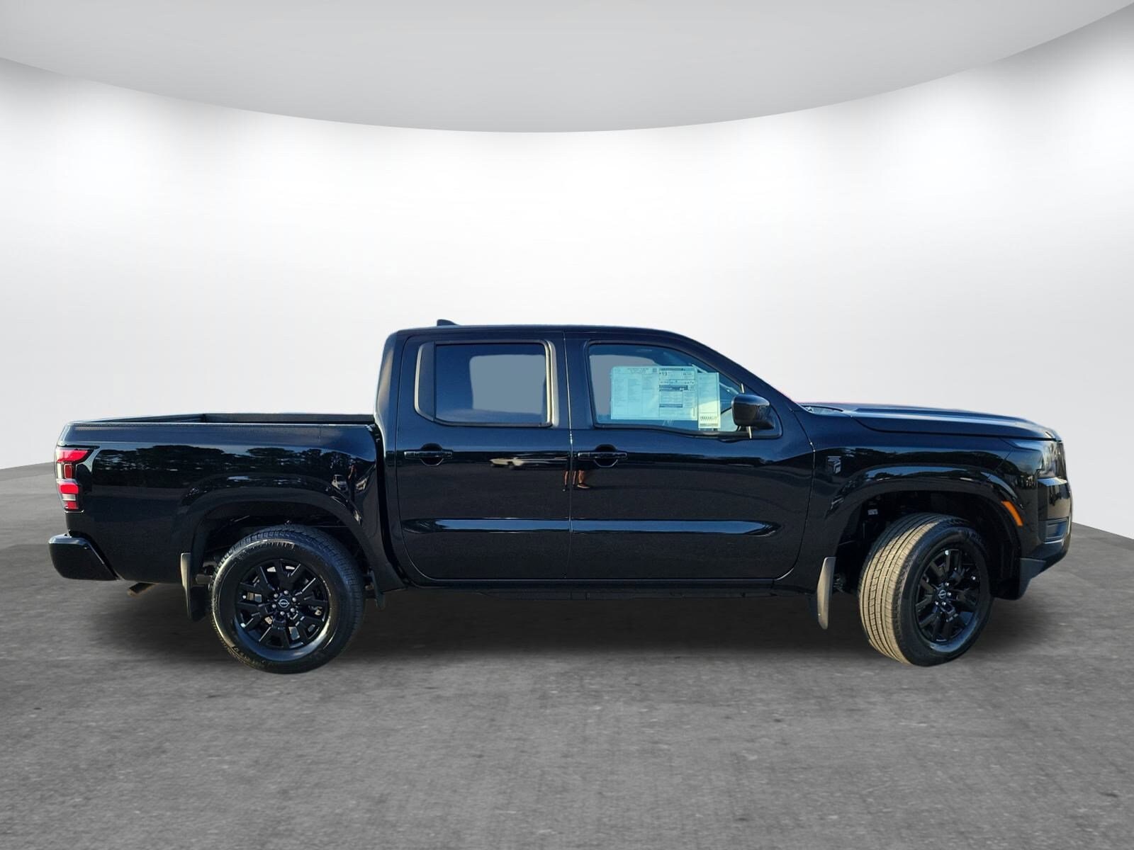 2026 Nissan Frontier SV photo 4