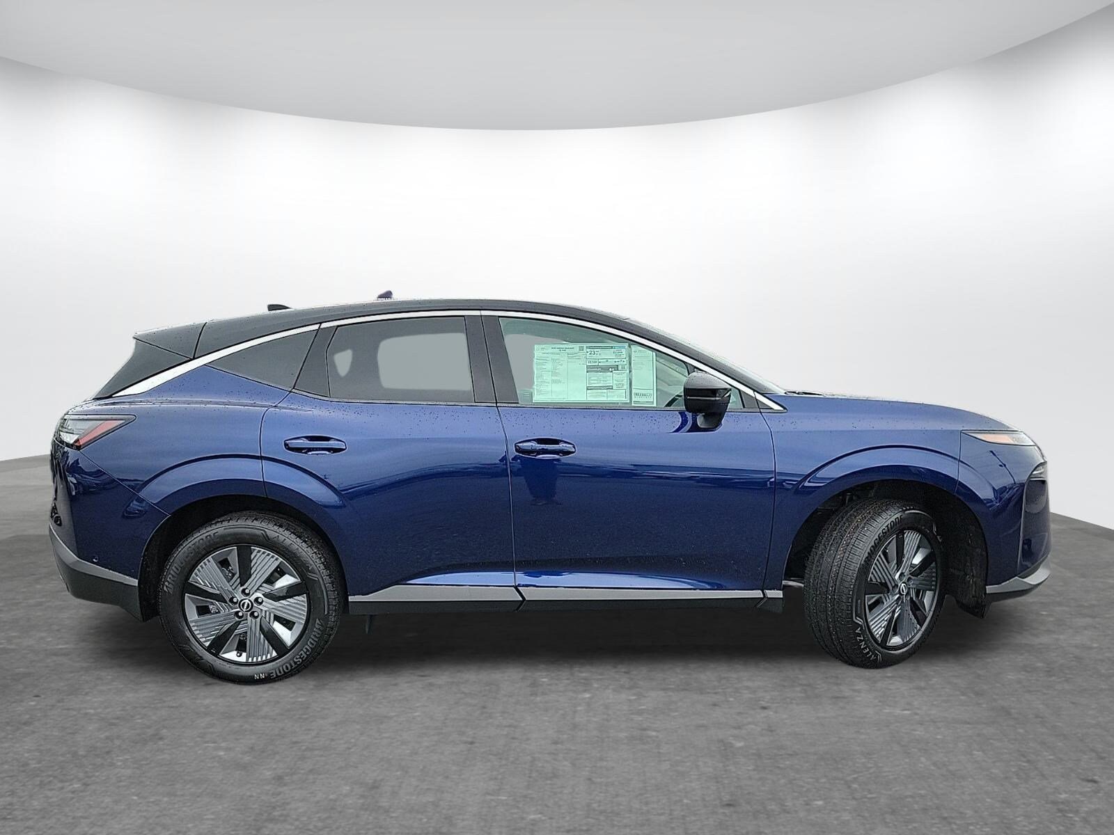 2025 Nissan Murano SL photo 2