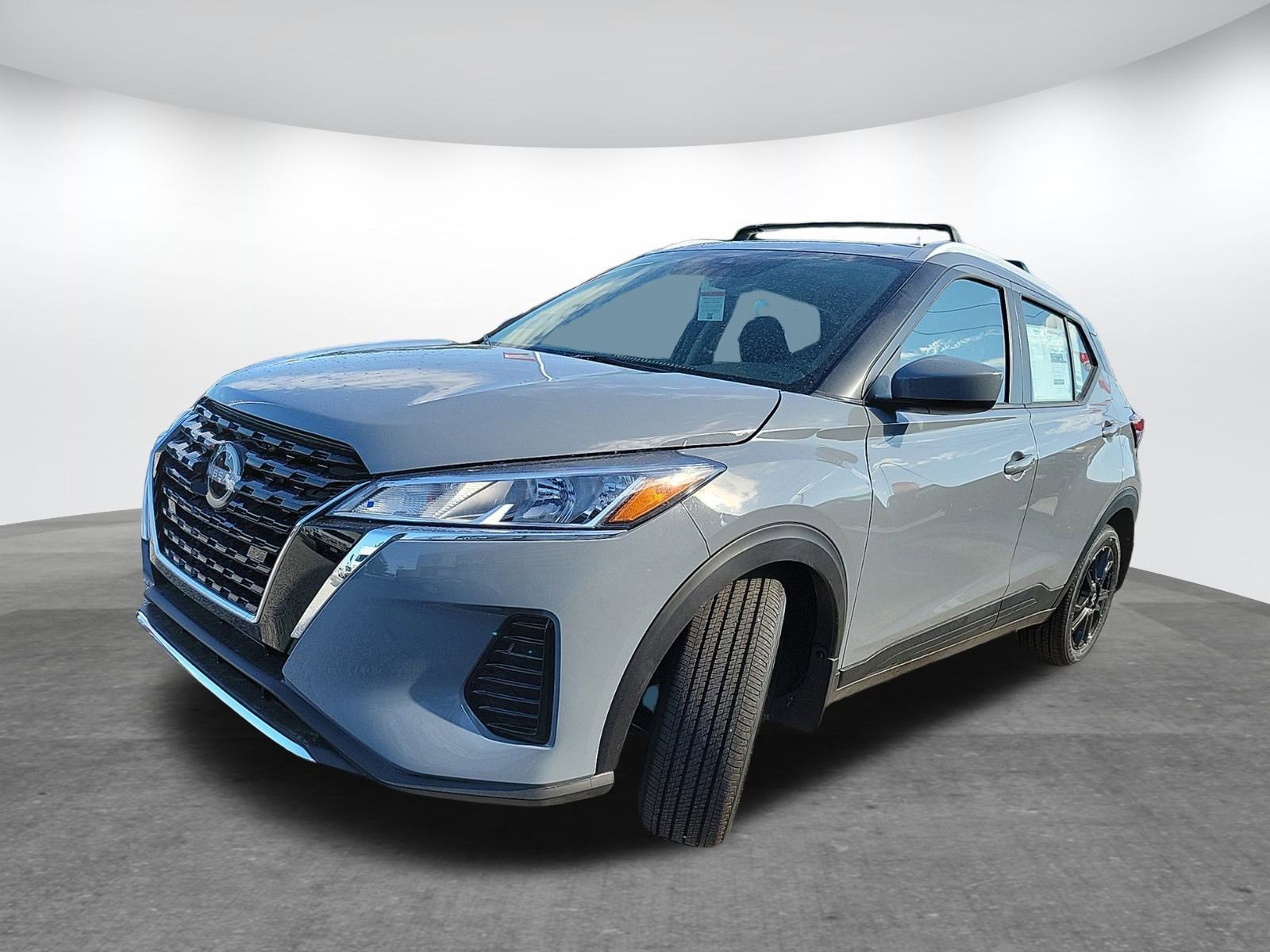 2024 Nissan Kicks SV photo 3