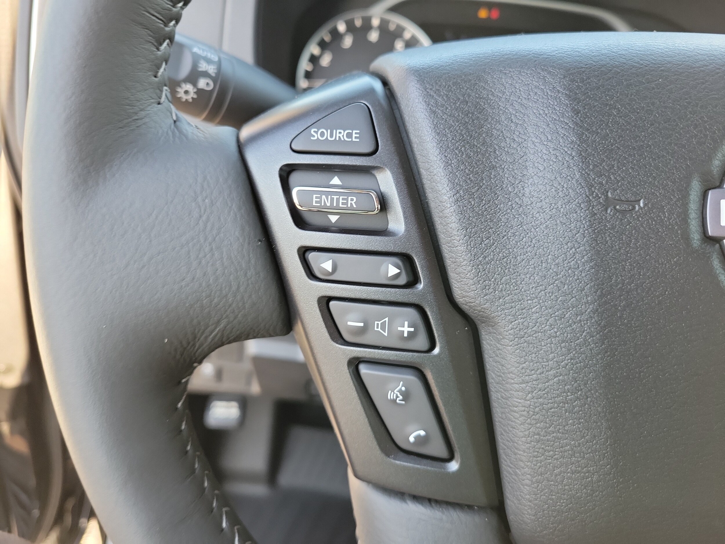 2026 Nissan Frontier SV - Photo 30