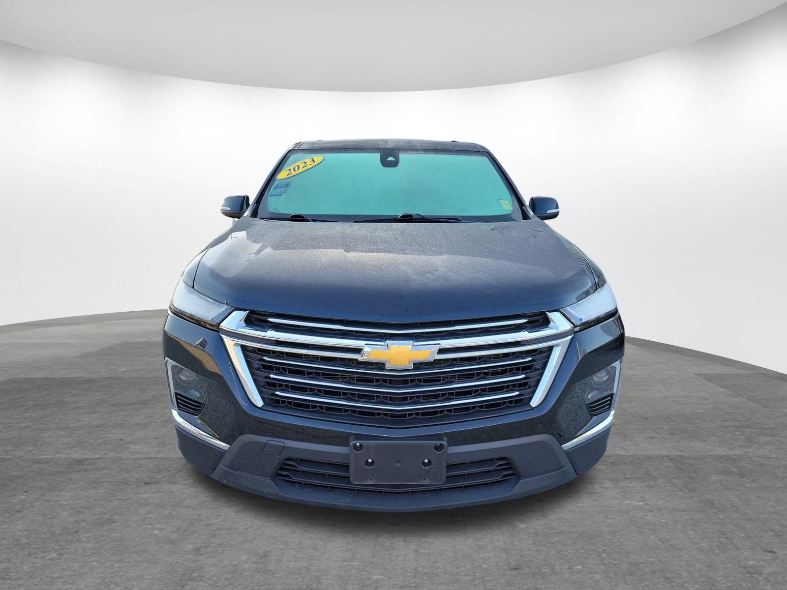2023 Chevrolet Traverse Cloth 1LT photo 2