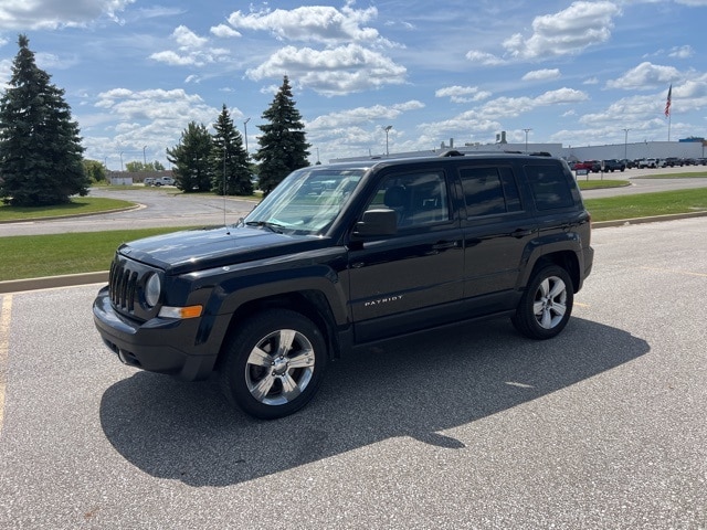 Used 2014 Jeep Patriot Limited with VIN 1C4NJRCB1ED645955 for sale in Saginaw, MI