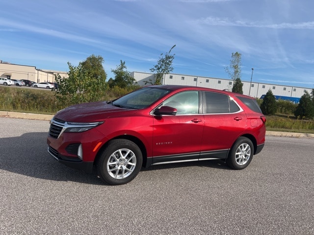 Used 2022 Chevrolet Equinox LT with VIN 3GNAXUEV7NL121055 for sale in Saginaw, MI