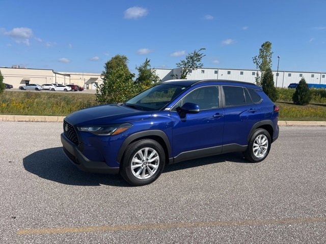 Certified 2022 Toyota Corolla Cross LE with VIN 7MUBAABG5NV006943 for sale in Saginaw, MI