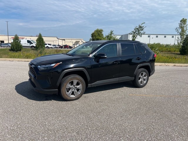 Used 2022 Toyota RAV4 XLE with VIN 2T3P1RFVXNW285828 for sale in Saginaw, MI