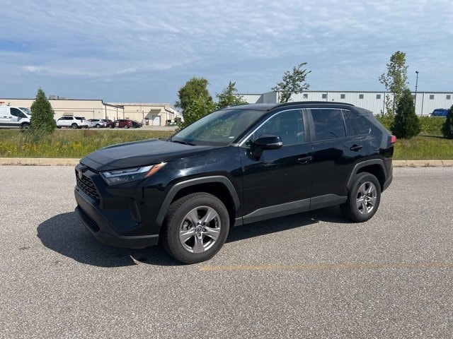 Used 2022 Toyota RAV4 XLE with VIN 2T3P1RFV5NW286269 for sale in Saginaw, MI