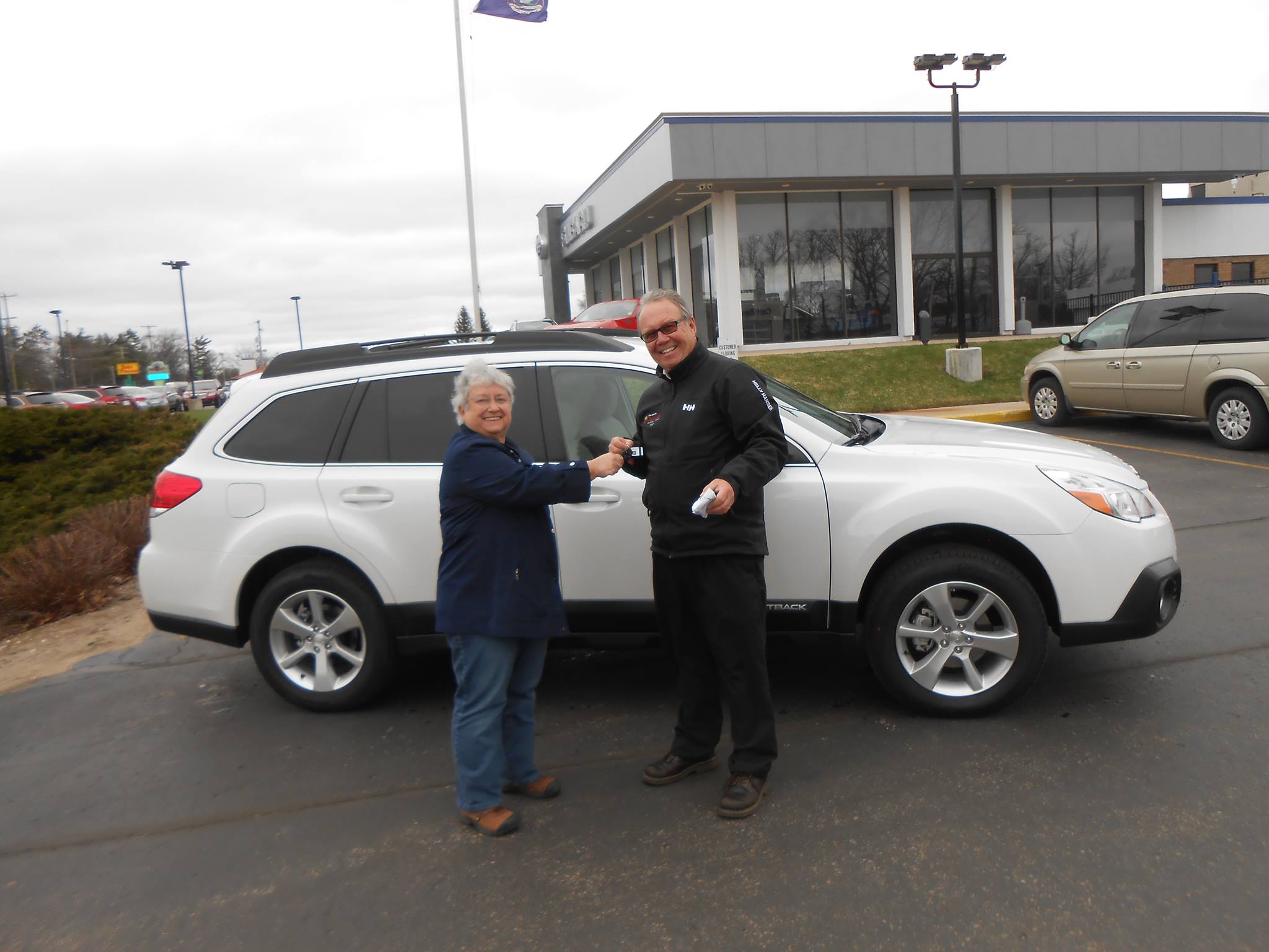 SerraSubaru_HappyCustomer2.jpg