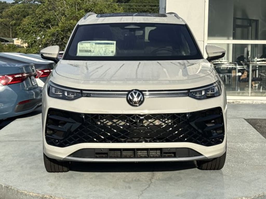 New 2026 Volkswagen Tiguan SEL R-Line Turbo SUV