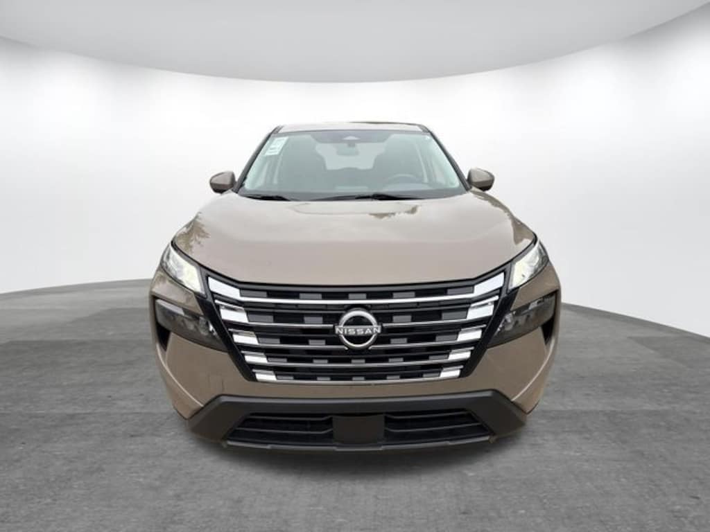 Used 2024 Nissan Rogue SV SUV
