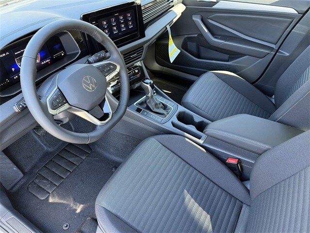 2026 Volkswagen Jetta 1.5T S photo 3