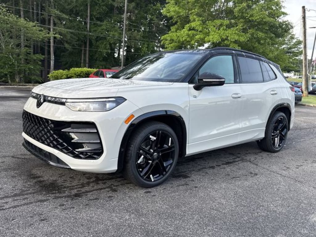 New 2026 Volkswagen Tiguan 2.0T SE R-Line Black SUV
