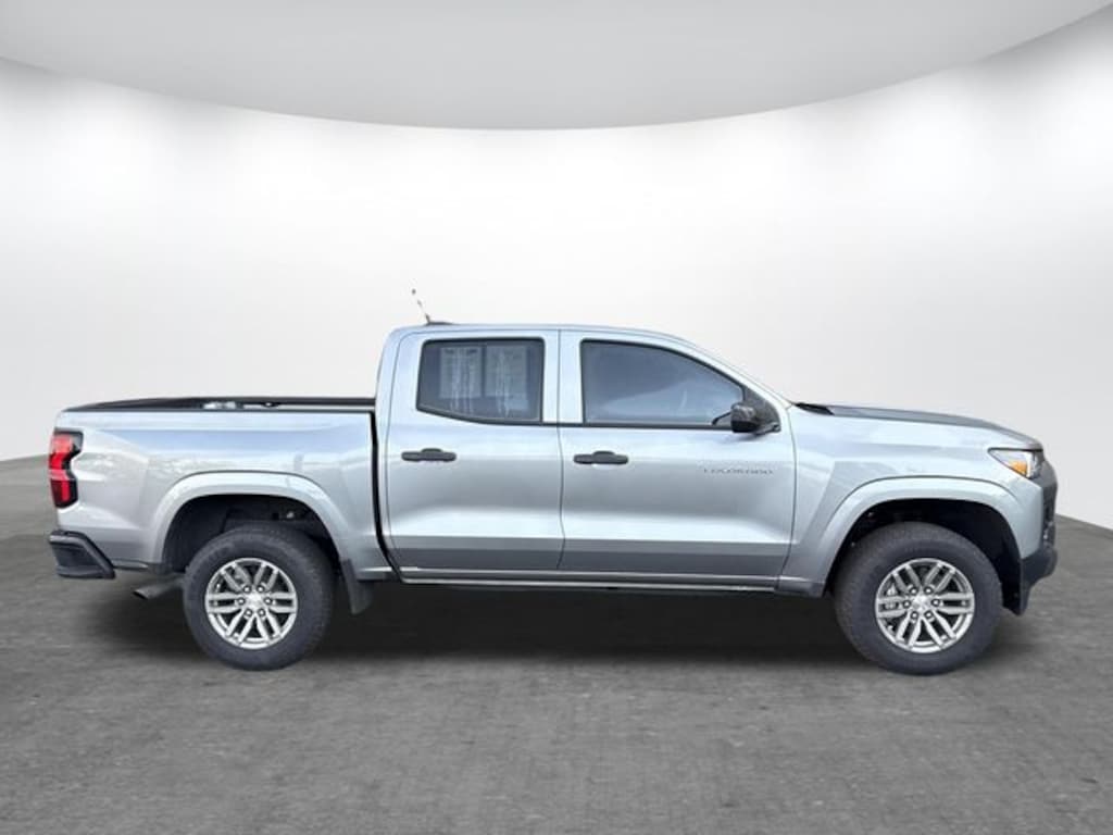 Used 2026 Chevrolet Colorado WT Truck Crew Cab