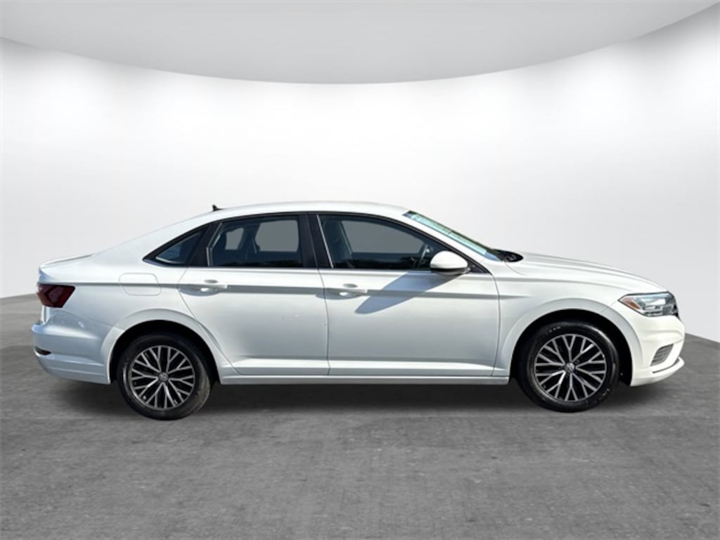 Used 2021 Volkswagen Jetta 1.4T SE Sedan