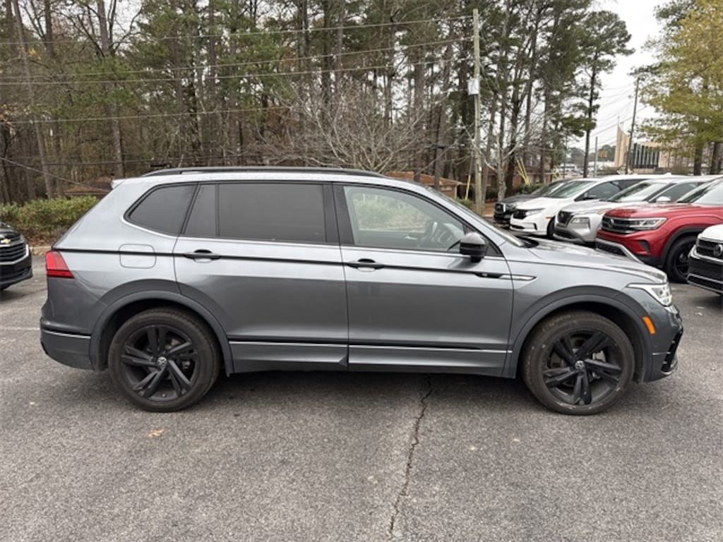 Used 2023 Volkswagen Tiguan 2.0T SE R-Line Black SUV