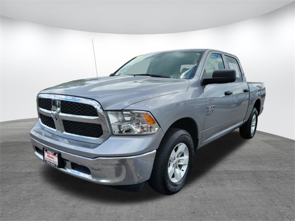 Used 2022 Ram 1500 Classic SLT Truck Crew Cab