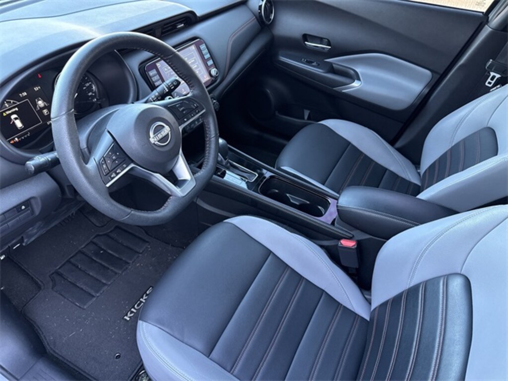 Used 2023 Nissan Kicks SR SUV