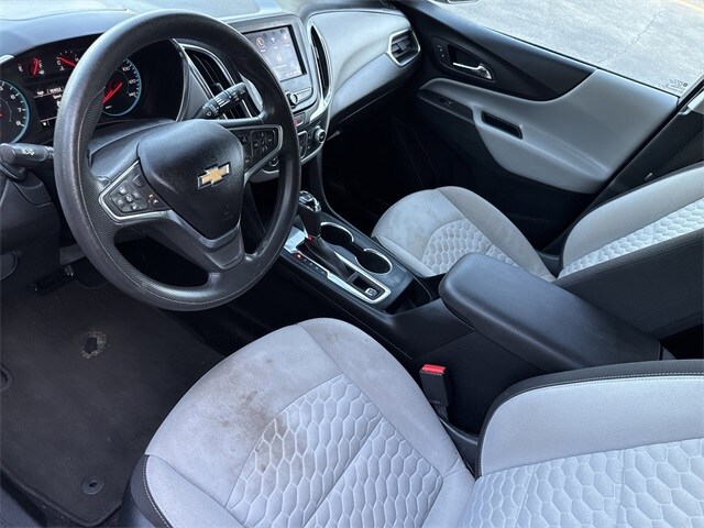2020 Chevrolet Equinox LS photo 4