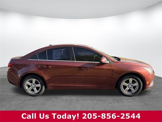 2012 Chevrolet Cruze LT photo 2