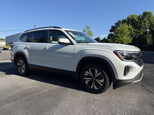 2026 Volkswagen Atlas 2.0T SE's photo