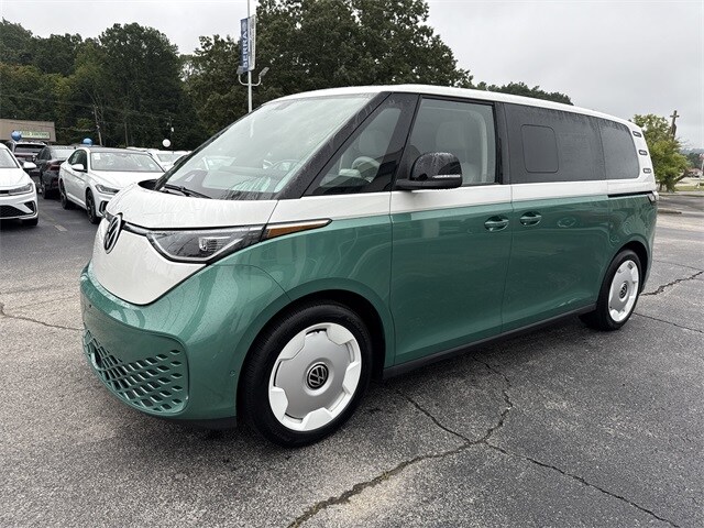 2025 Volkswagen ID. Buzz photo 2