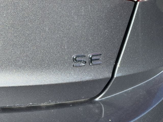 2025 Volkswagen Jetta SE - Photo 27