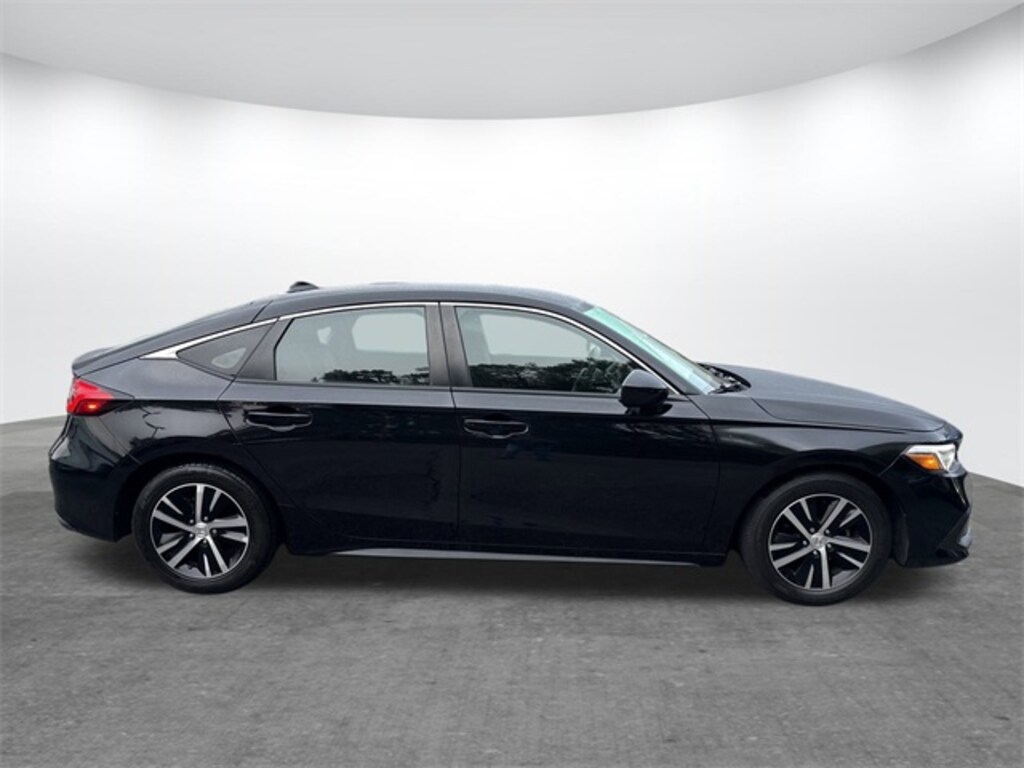 Used 2023 Honda Civic LX Hatchback