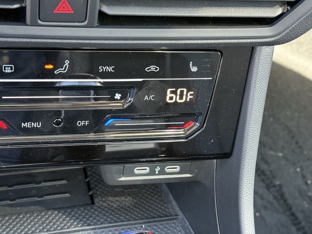 2025 Volkswagen Jetta SE - Photo 20