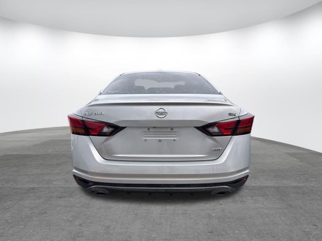 Used 2019 Nissan Altima 2.5 SR Sedan