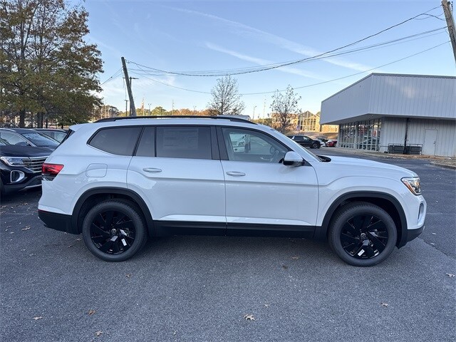 2026 Volkswagen Atlas SE Technology photo 3
