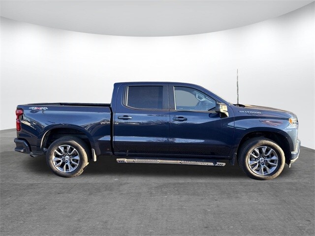2021 Chevrolet Silverado 1500 RST photo 2