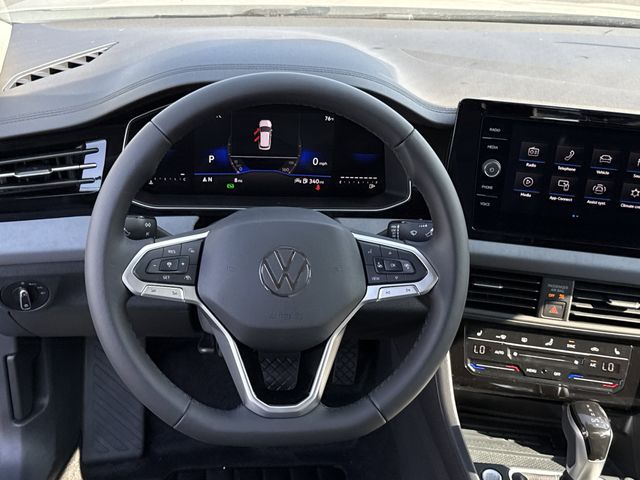 2025 Volkswagen Jetta SE - Photo 12