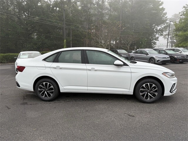 2026 Volkswagen Jetta 1.5T S photo 4