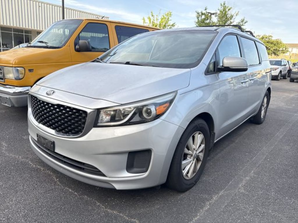 Used 2016 Kia Sedona LX FWD Van