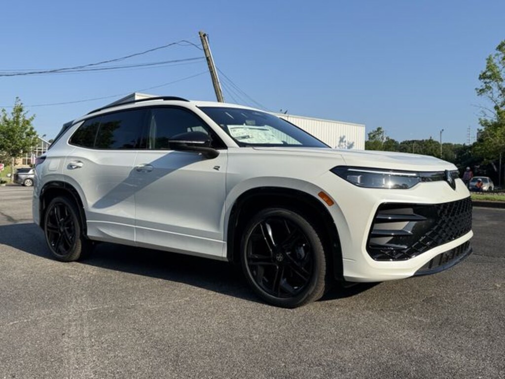 New 2026 Volkswagen Tiguan 2.0T SE R-Line Black SUV