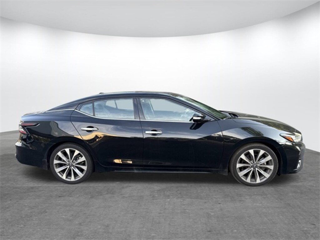 Used 2023 Nissan Maxima Platinum Sedan