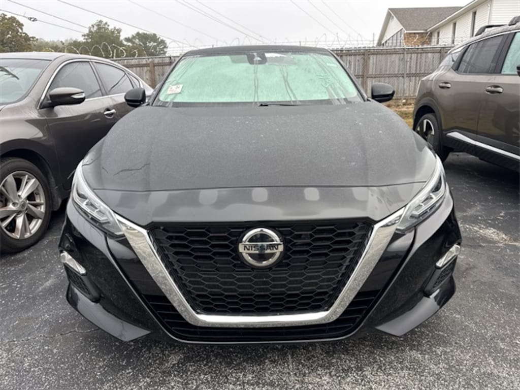 Used 2022 Nissan Altima 2.5 SV Sedan