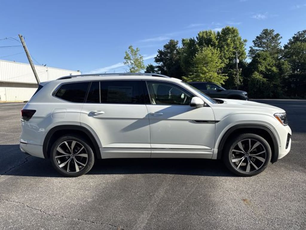 New 2026 Volkswagen Atlas 2.0T SEL Premium R-Line SUV