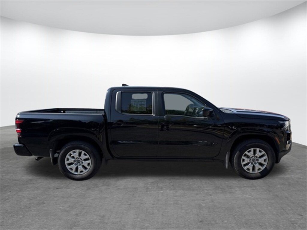 Used 2024 Nissan Frontier SV Truck Crew Cab